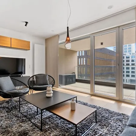 Stylish In Cloche Dor W Balcony Apartamento *